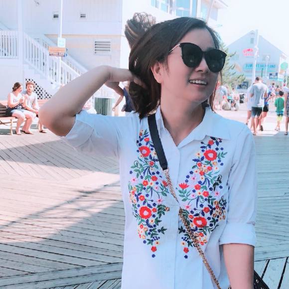 Meet your Posher, Diem trang - Picture 1 of 1